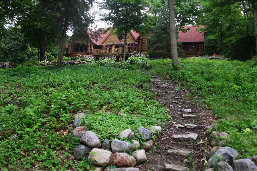 Grand Log Lodge