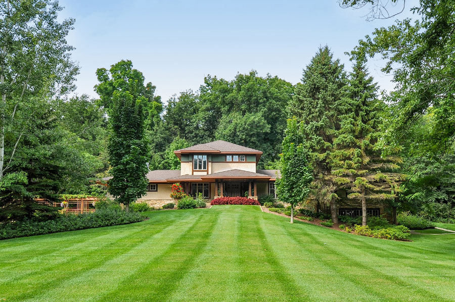 Prairie-Style Residence