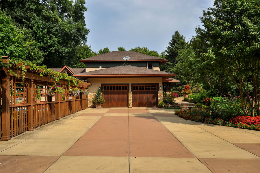 Prairie-Style Residence