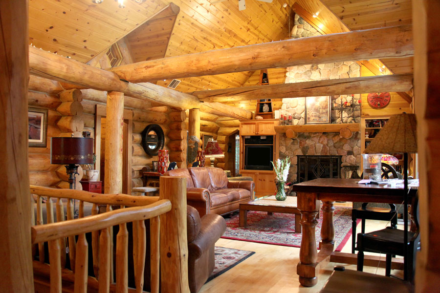 Grand Log Lodge