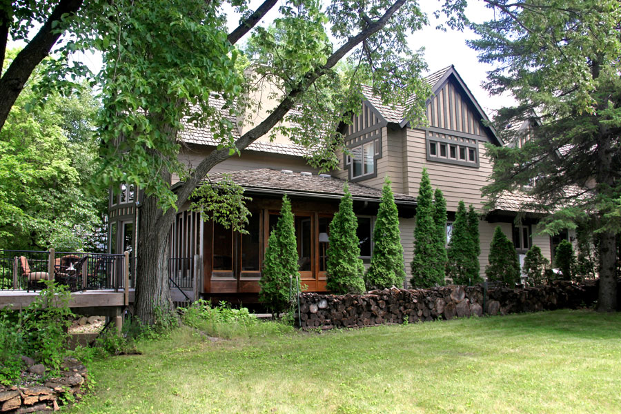 Arts & Crafts Lake Home