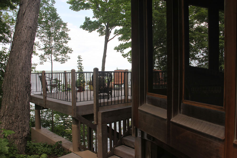 Arts & Crafts Lake Home